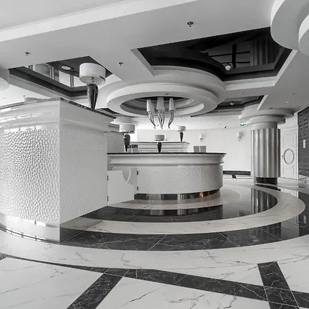 Hotel Hanza Tower 5 Stars *